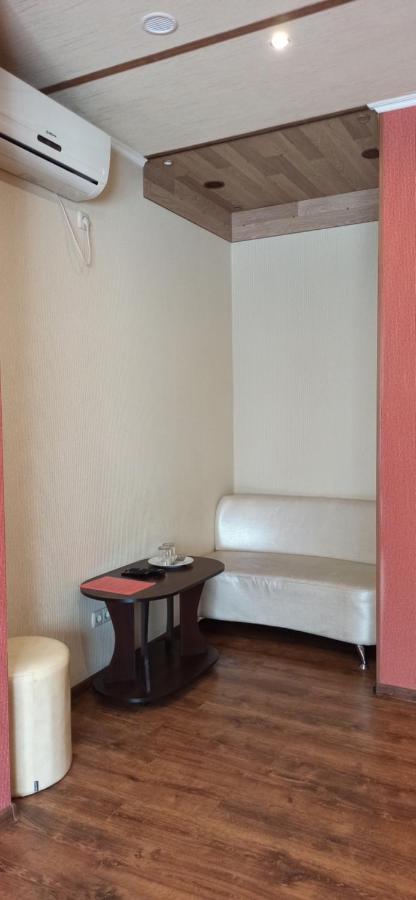 Hotel Yar Charkov Buitenkant foto