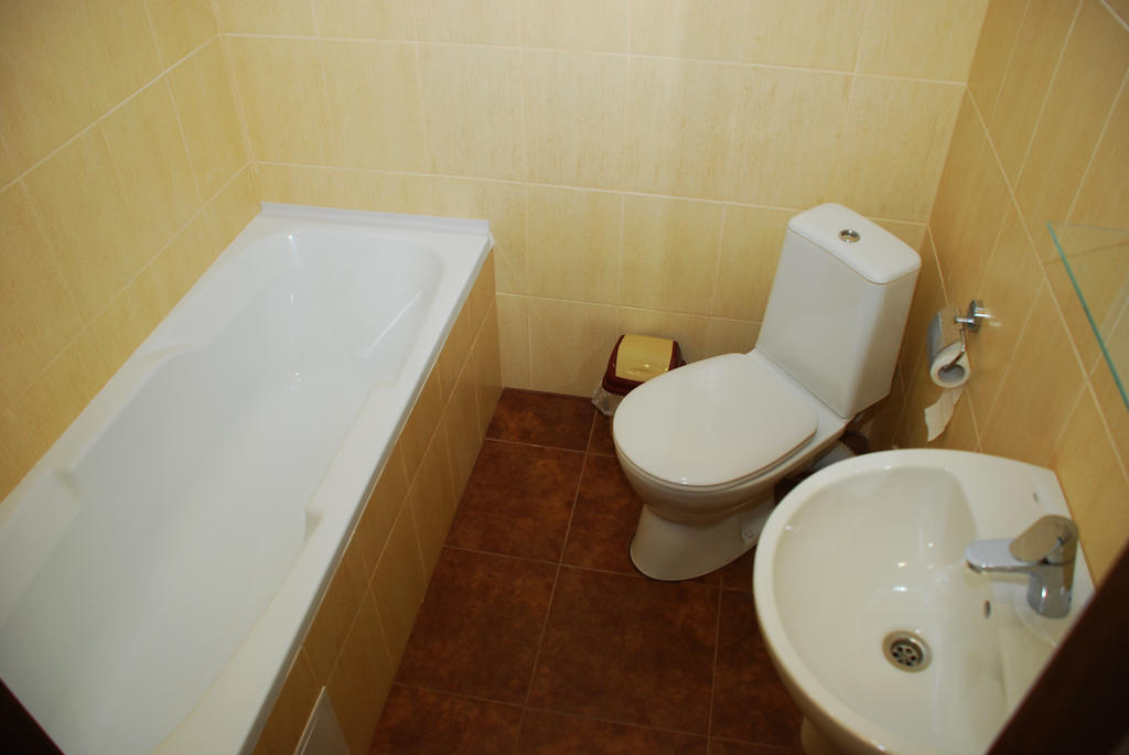 Hotel Yar Charkov Kamer foto