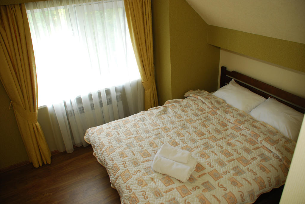 Hotel Yar Charkov Kamer foto